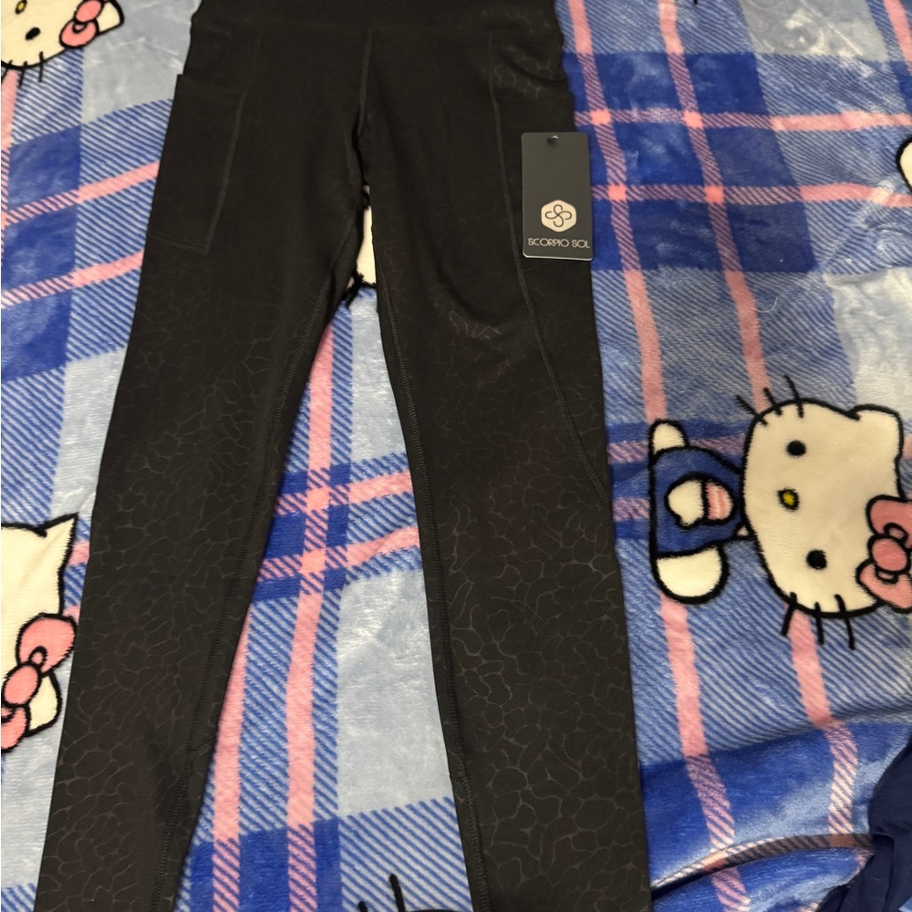 Scorpio Sol Kids Serena Pocket leggings Black Pebble.